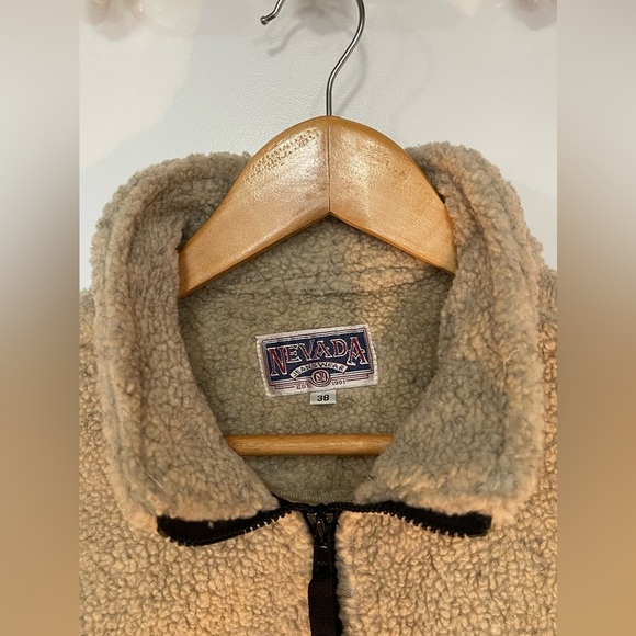 Unisex Vintage Nevada Sherpa vest. Sz 38 - Picture 7 of 12
